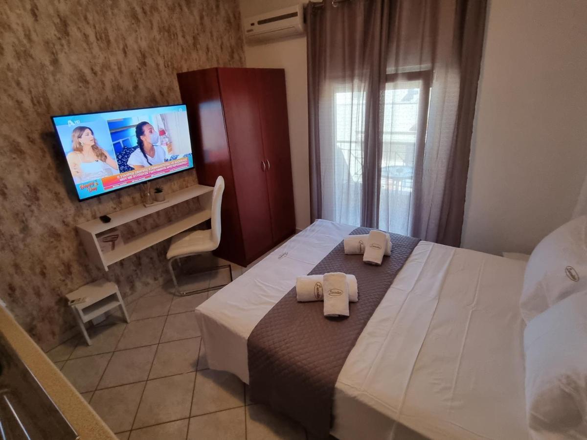 Premium Suites Ofrínion Dış mekan fotoğraf