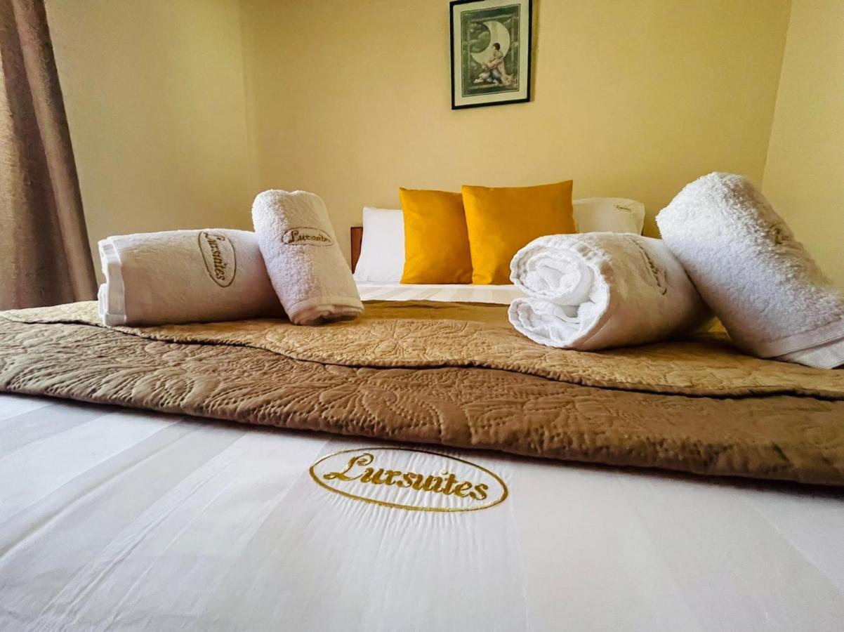 Premium Suites Ofrínion Dış mekan fotoğraf