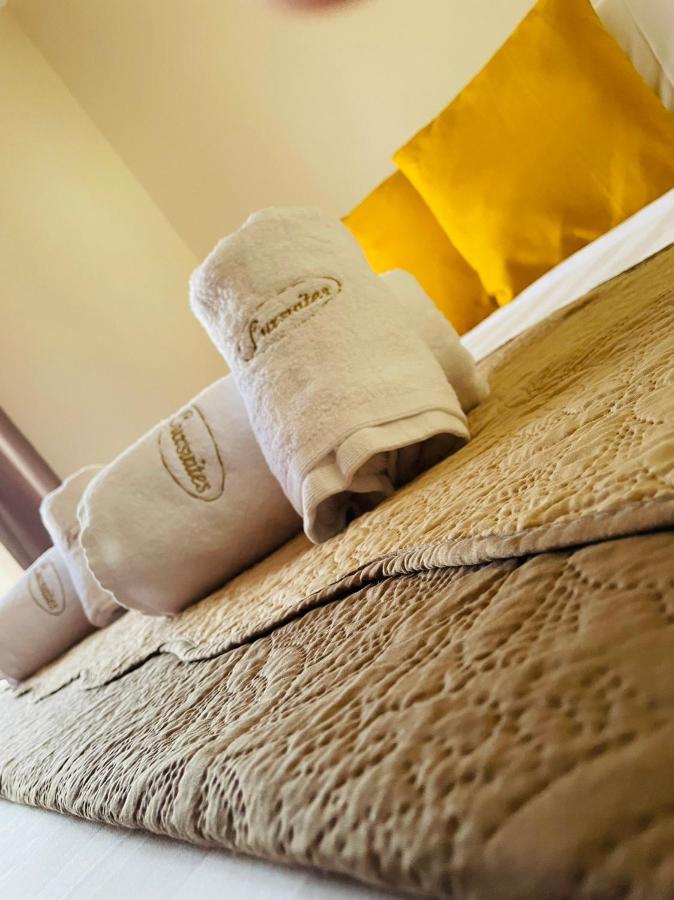 Premium Suites Ofrínion Dış mekan fotoğraf