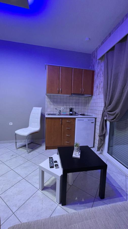Premium Suites Ofrínion Dış mekan fotoğraf
