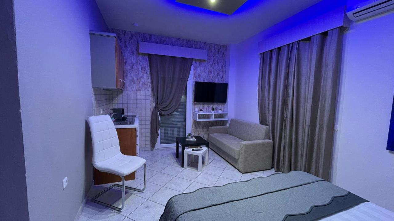 Premium Suites Ofrínion Dış mekan fotoğraf