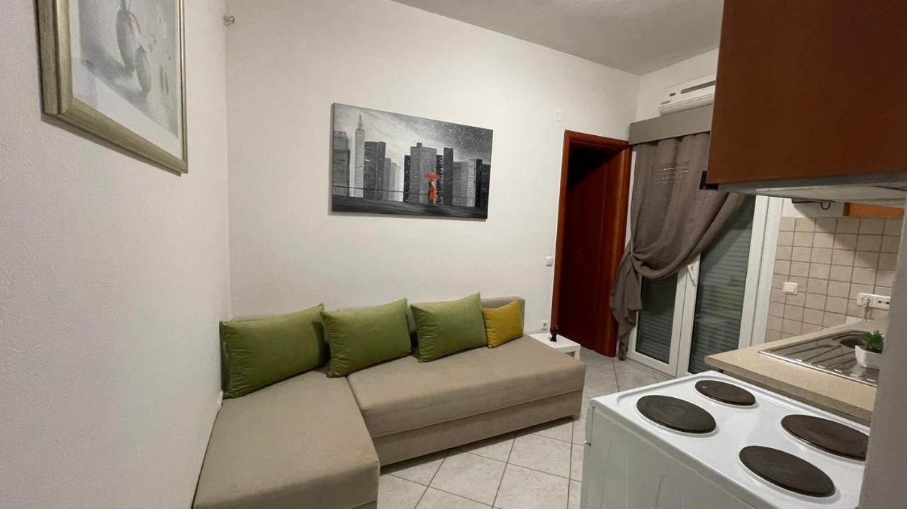 Premium Suites Ofrínion Dış mekan fotoğraf