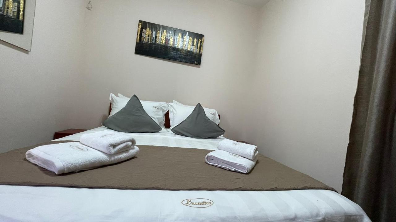 Premium Suites Ofrínion Dış mekan fotoğraf