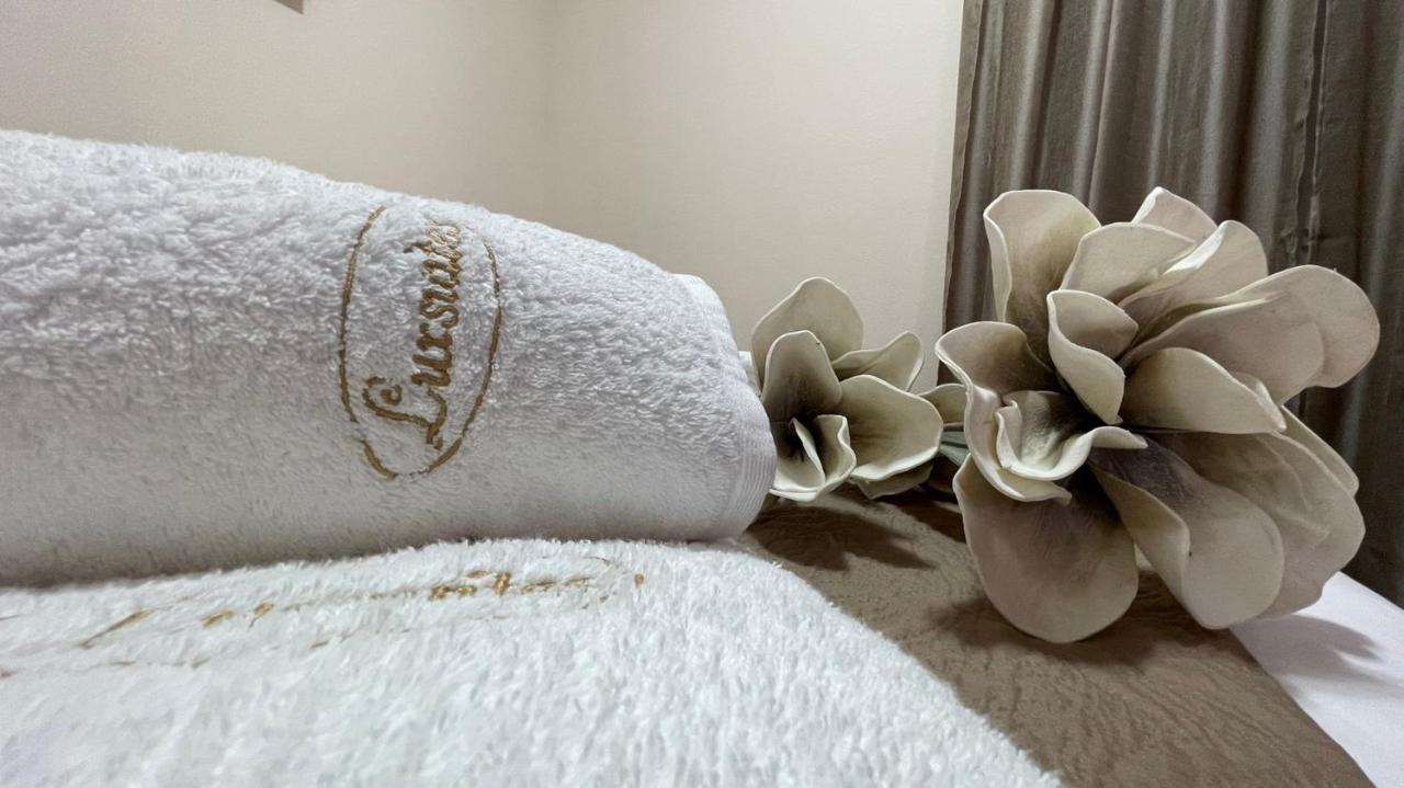 Premium Suites Ofrínion Dış mekan fotoğraf