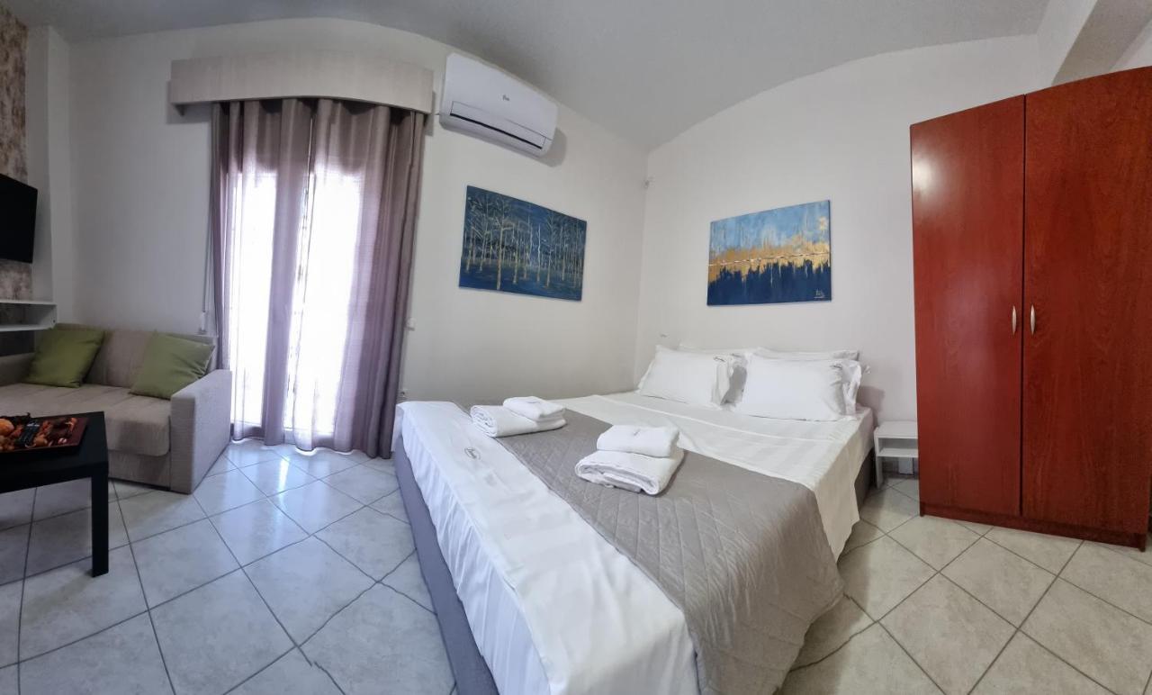 Premium Suites Ofrínion Dış mekan fotoğraf
